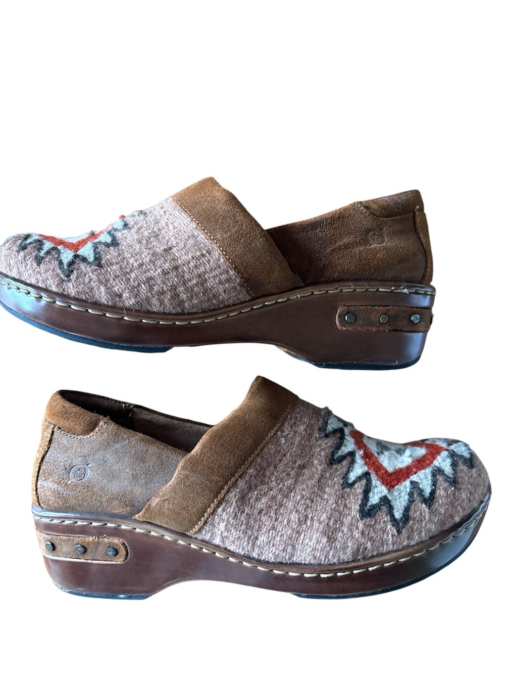 Born Indian Blanket Clogs USA Size 8 Euro 39